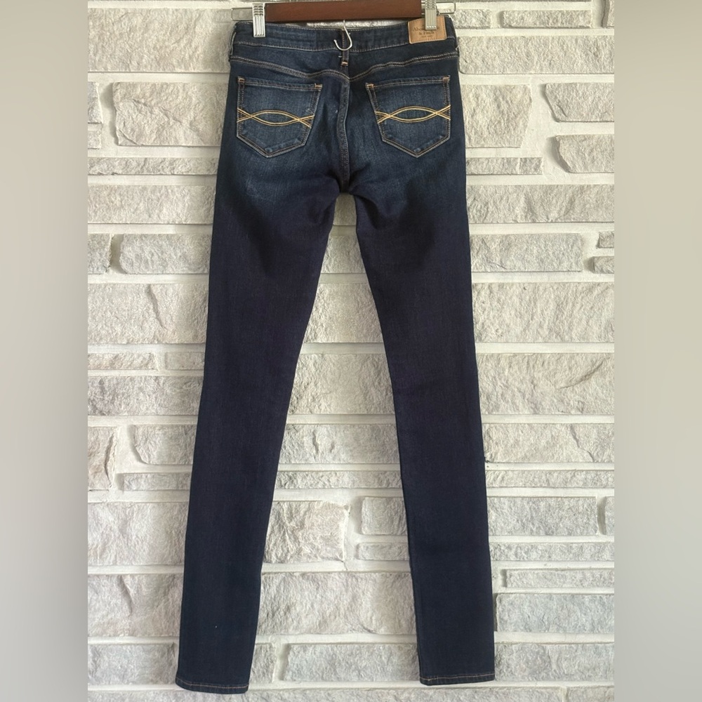 The A&F Super Skinny Jeans Size 24 or 00R - Picture 2 of 9